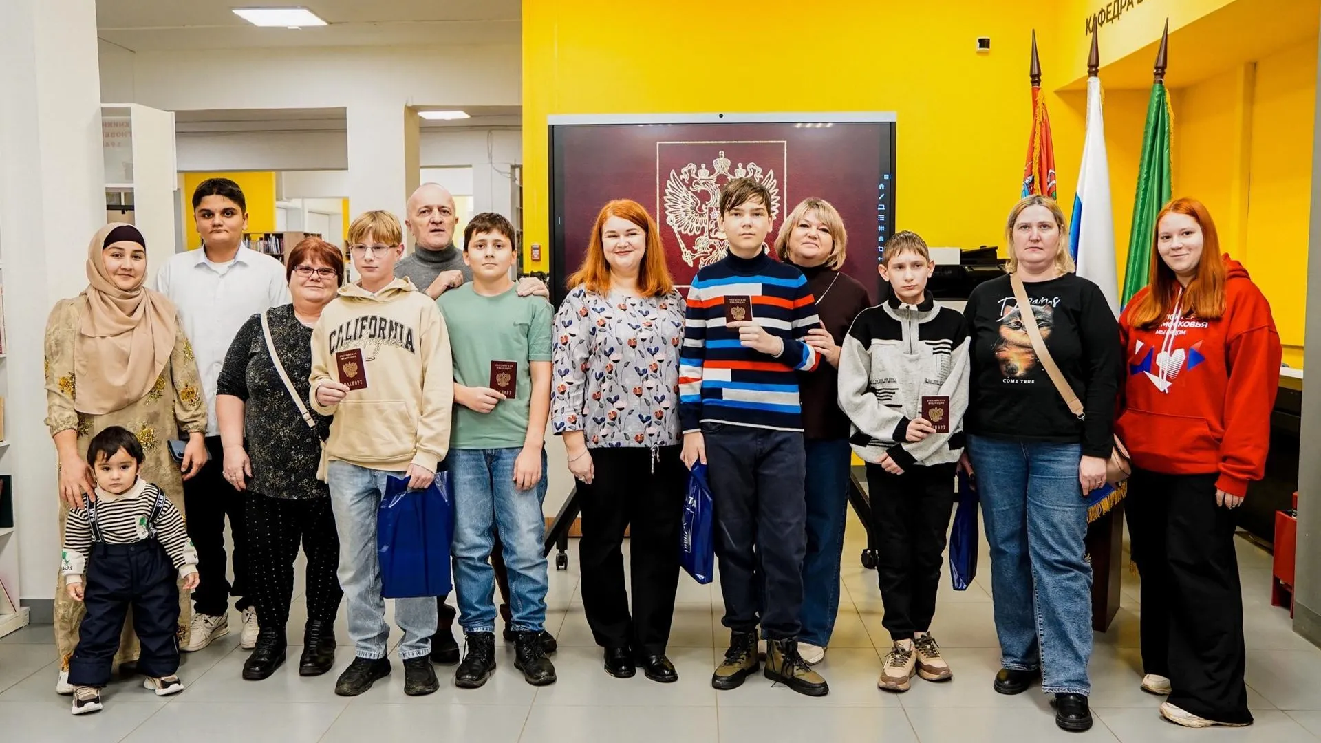 Пятеро шатурских школьников получили первые паспорта