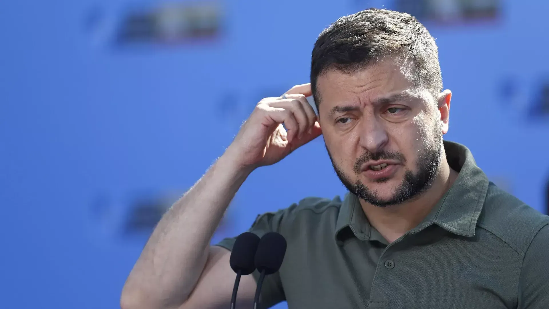 Politika: истерики Зеленского заставляют Запад активно искать ему замену