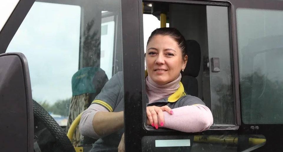 Компания «Мострансавто» пригласила женщин-водителей на работу в 12 филиалов