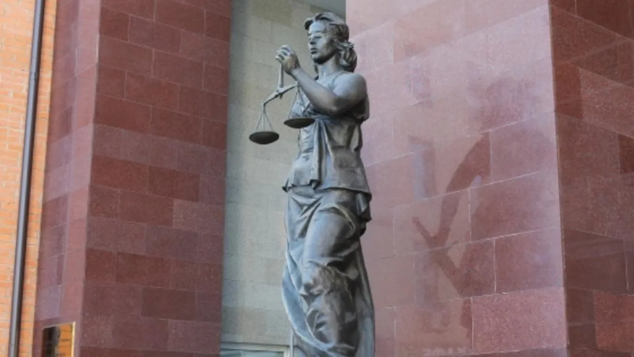 Суд назначил десять лет колонии жителю Москвы за попытку вступить в экстремистскую организацию