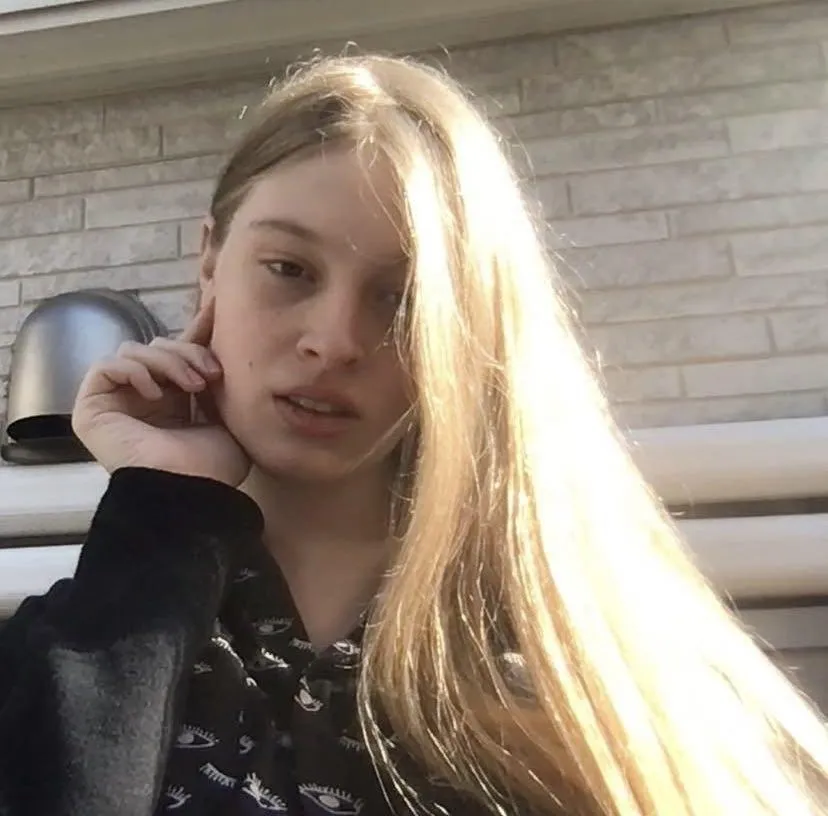 Instagram**/vivllainous