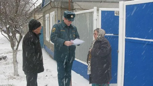 Более тысячи встреч по профилактике бытовых пожаров провели спасатели региона с начала года