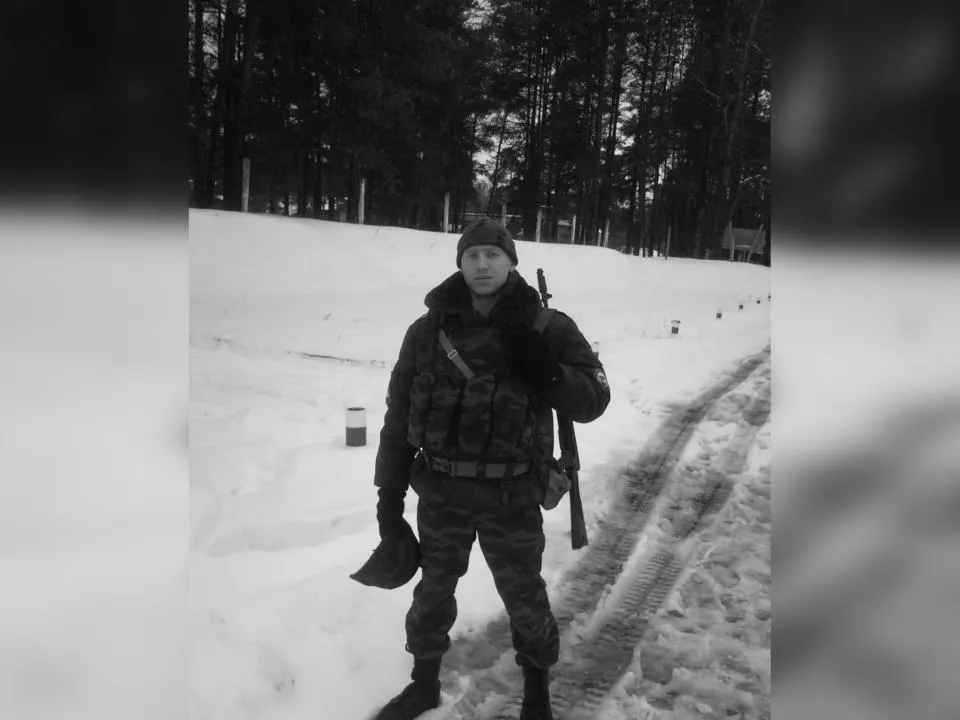 «Смотри, какая Алиска хорошая»: мать раскрыла последние слова сына перед гибелью под обстрелом ВСУ