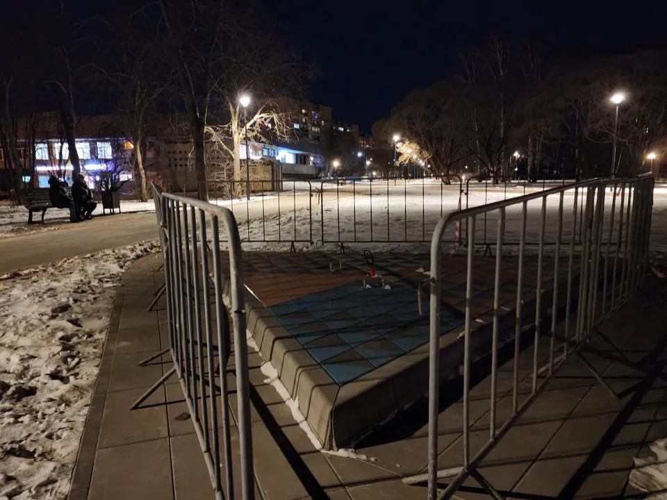 Подготовка инсталляции к открытию в Черноголовке. Фото: Иван Петрушин&nbsp;