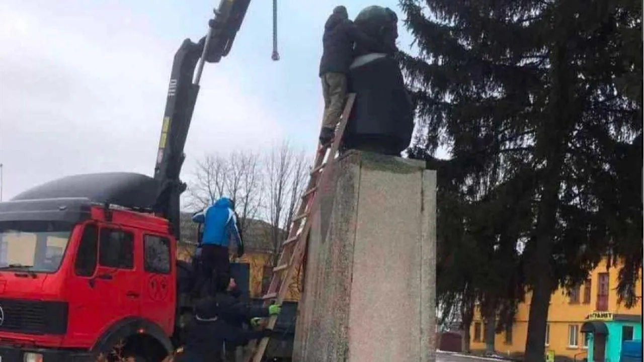На Украине решили переименовать село Ватутино в Залужное