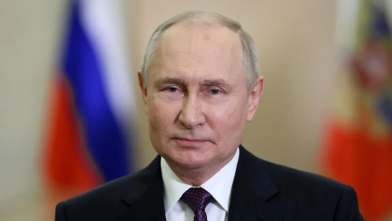 Президент РФ поручил изучить возможность строительства новой железной дороги