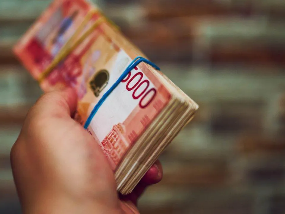 Житель Красноярска взял кредиты на интим и подал на жену в суд — разделят ли долг на двоих после развода