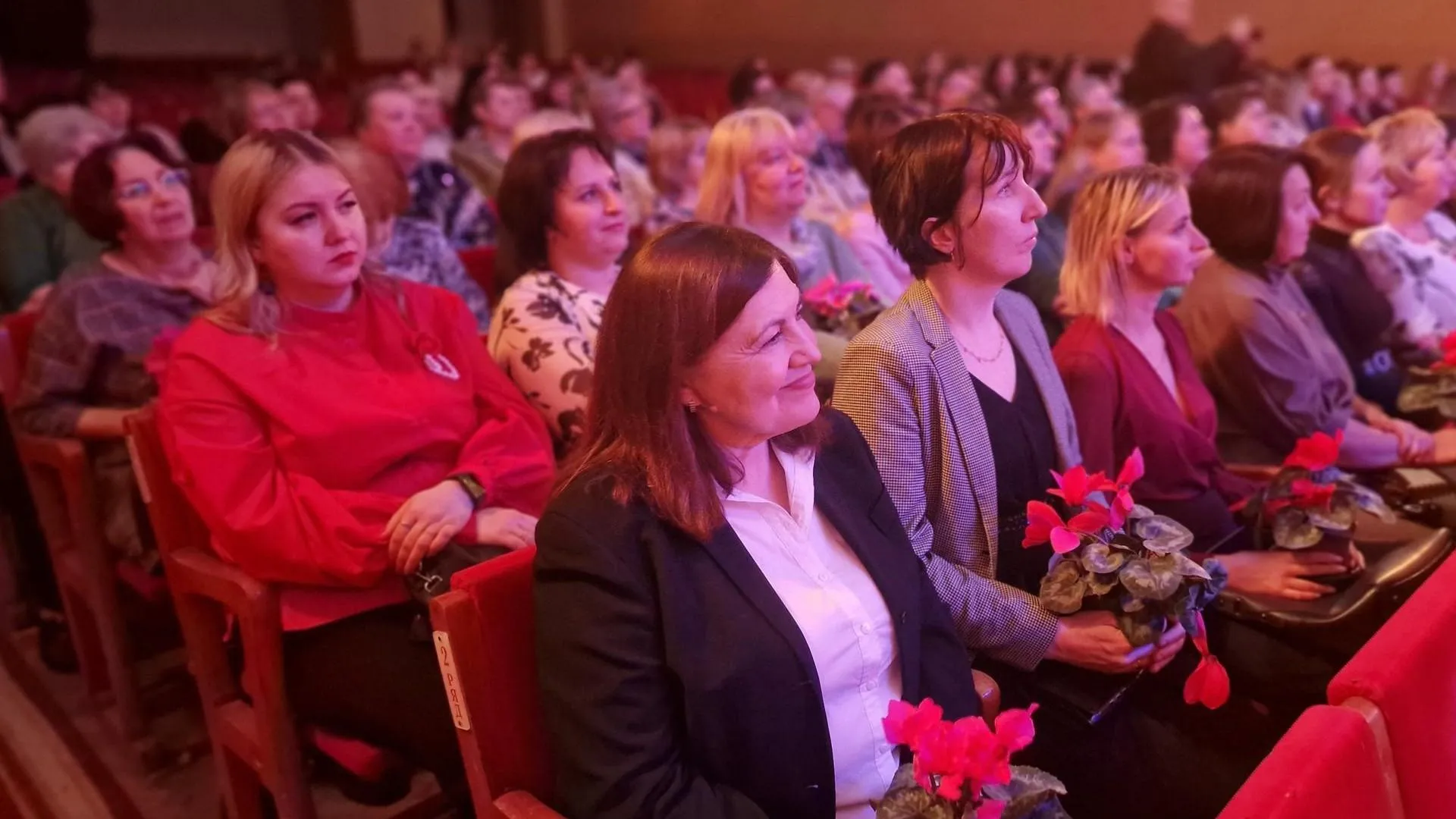 REGIONS/Ольга Шаронова