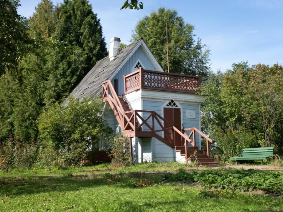 Флигель, современный вид. Фото: Музей А.П. Чехова «Мелихово»