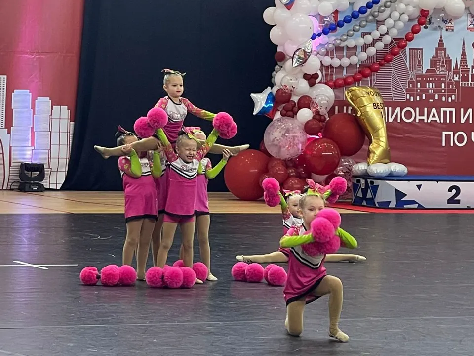 Фото: Чирлидинг Ступино
