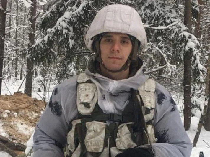 «Тренер пришел на похороны и ревел»: мама рассказала о бойце СВО, которому посвятили песню