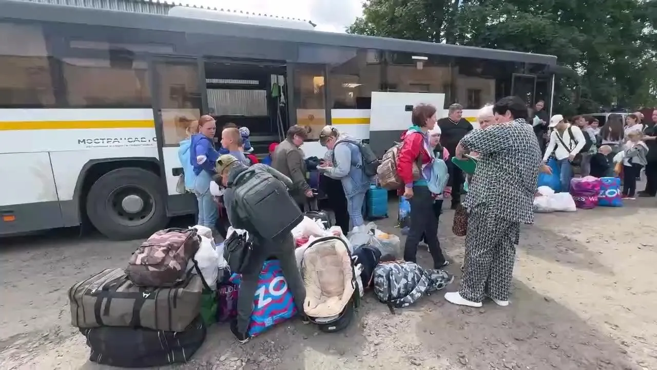 Андрей Воробьев: 860 человек, большинство из которых дети, прибыли в Подмосковье из Курской области