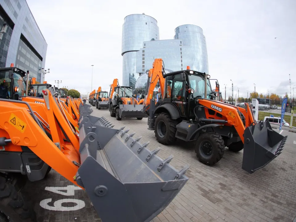 Один из таких тракторов егорьевские коммунальщики получили на минувшей неделе. Фото: t.me/vorobiev_live