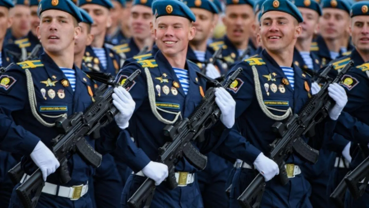 Опрос: армия России является сильнейшей в мире