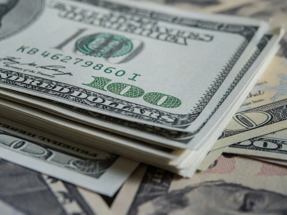 «Поднимется очень высоко»: стала известна дата резкого падения рубля