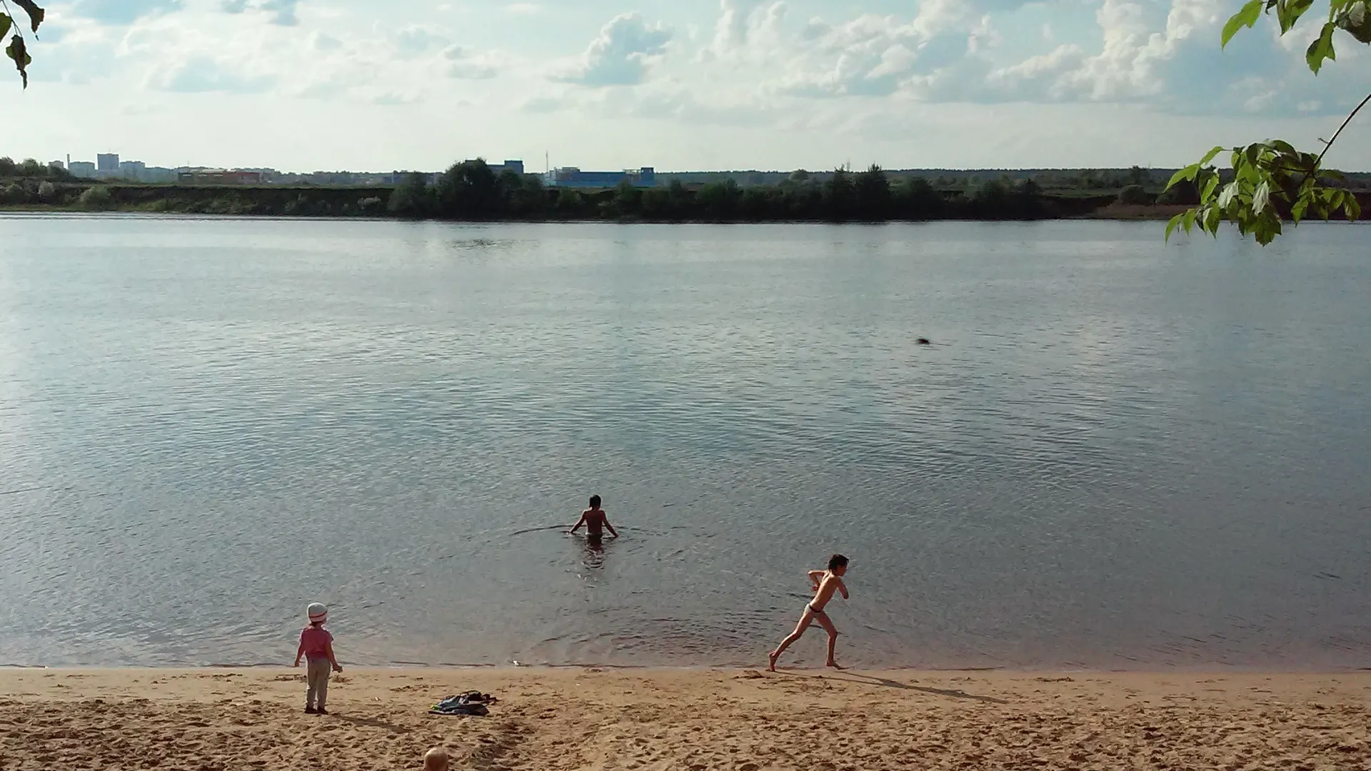 Начало купального сезона в Дубне