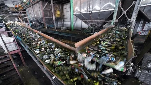 Эксперт: сортировка мусора и сжигание остатков – нормальная практика