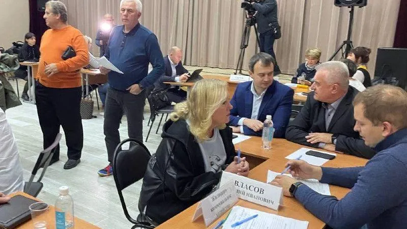 Госжилинспекция помогла жителям поселка Октябрьский в Люберцах прояснить коммунальные вопросы