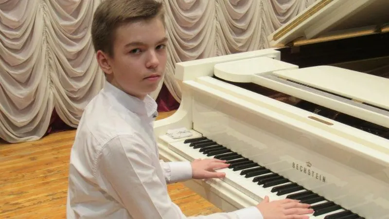 «Музыке нужна душа»: школьник из МО рассказал о победе в престижном музыкальном конкурсе