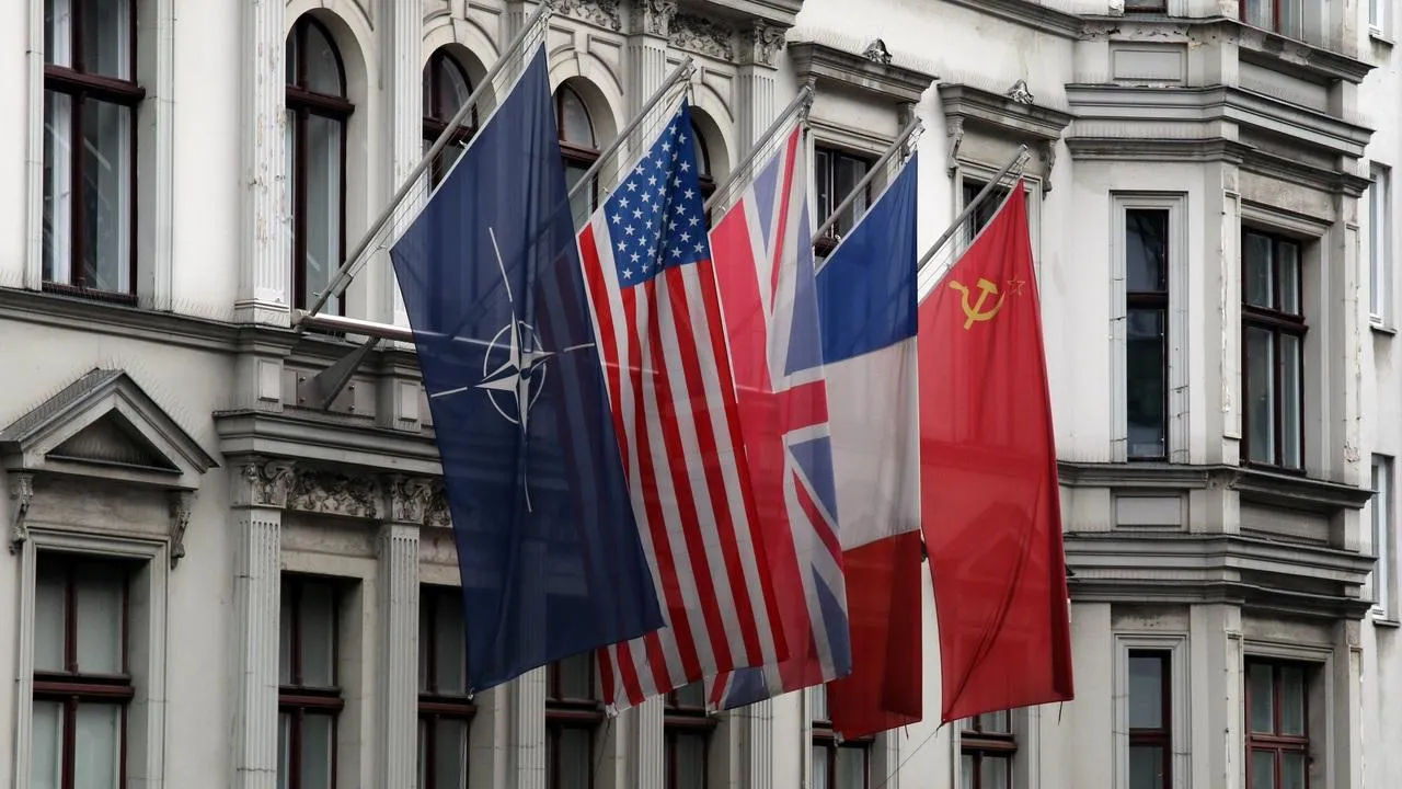 Экс-разведчик США Шаффер назвал «чепухой» вопрос вступления Украины в НАТО