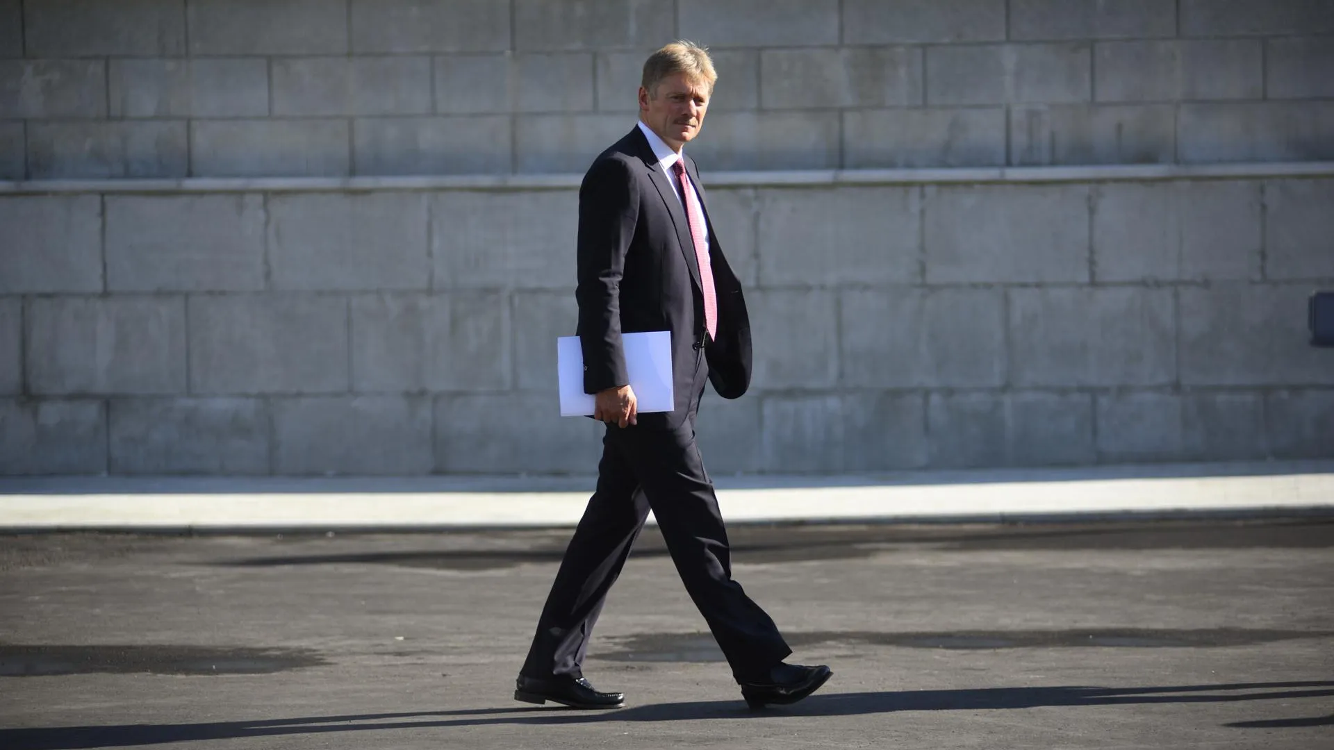 Пресс-секретарь президента РФ Песков заявил, что после покушения на Фицо меры безопасности Путина не усиливались