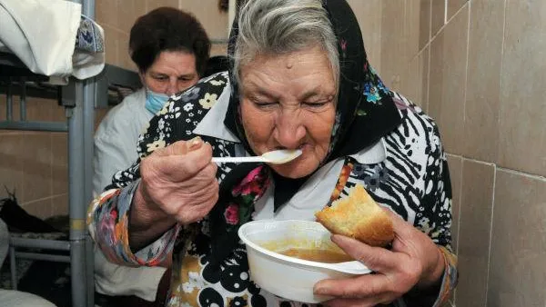 Карманный справочник бездомного выпустят в столице
