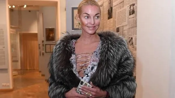 Стала известна стоимость подмосковного коттеджа балерины Волочковой