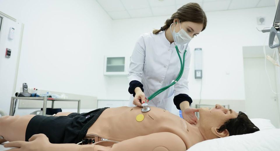 Еще 970 студентов заключили договоры на целевое обучение в медвузах в Подмосковье