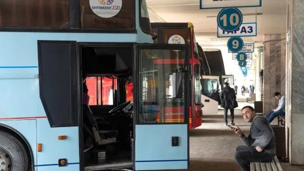 В Раде объяснили причину массовой миграции украинцев в Россию