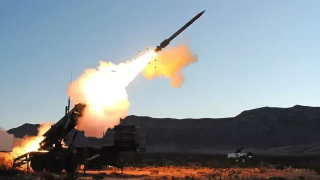 Польские военные с перепугу не решились сбить залетевшую на 39 секунд в страну из РФ ракету