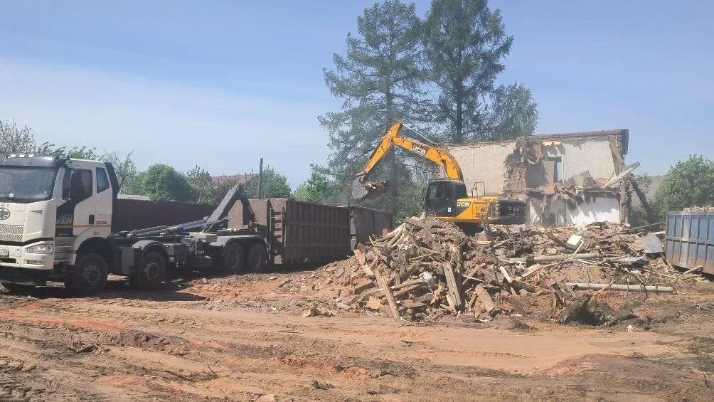 В Талдомском округе продолжается снос аварийного жилья