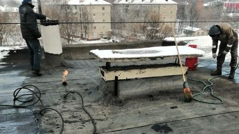 Управляющая компания оперативно почила крышу пятиэтажки в подмосковном Ступино