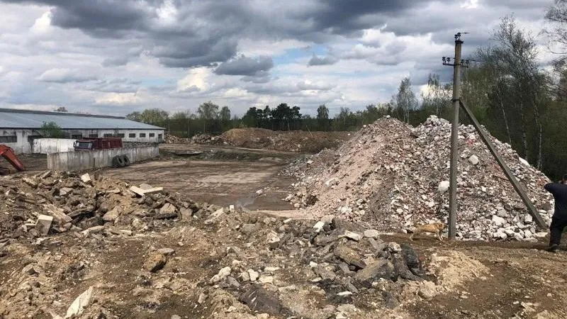 Нарушитель в Щелково под видом фермы организовал добычу песка и прием строительных отходов