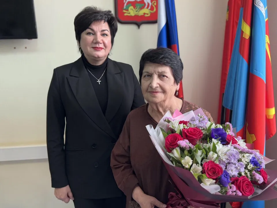 Главный врач Балашихинской больницы Наталья Алимова и Сусанна Казарян. Фото: Виктория Фортуна