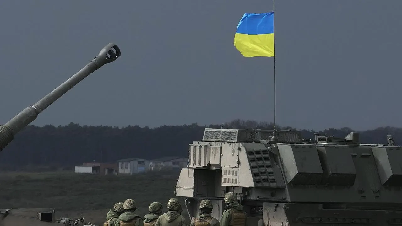 «Идет мощная работа наших ВКС»: удержат ли ВСУ плацдарм на левом берегу Днепра