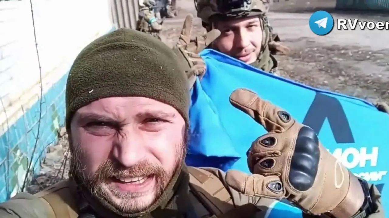 «Военкоры Русской Весны»: украинские боевики снимают фейковые видео о боях на территории России