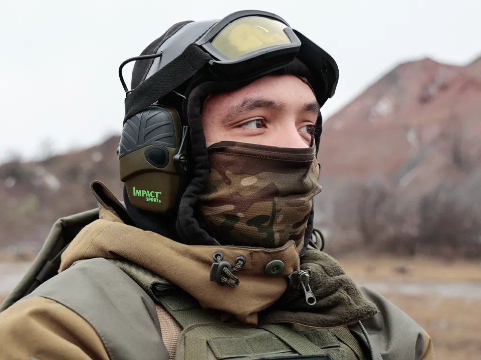 Боец СВО испытал ужас на передовой, по ошибке приняв стрельбу своих товарищей за атаку ВСУ