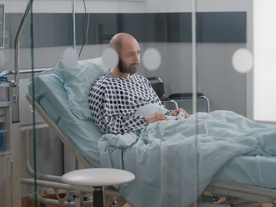 «Внешне можно принять за синяки»: выяснилось, какие виды рака особенно редки