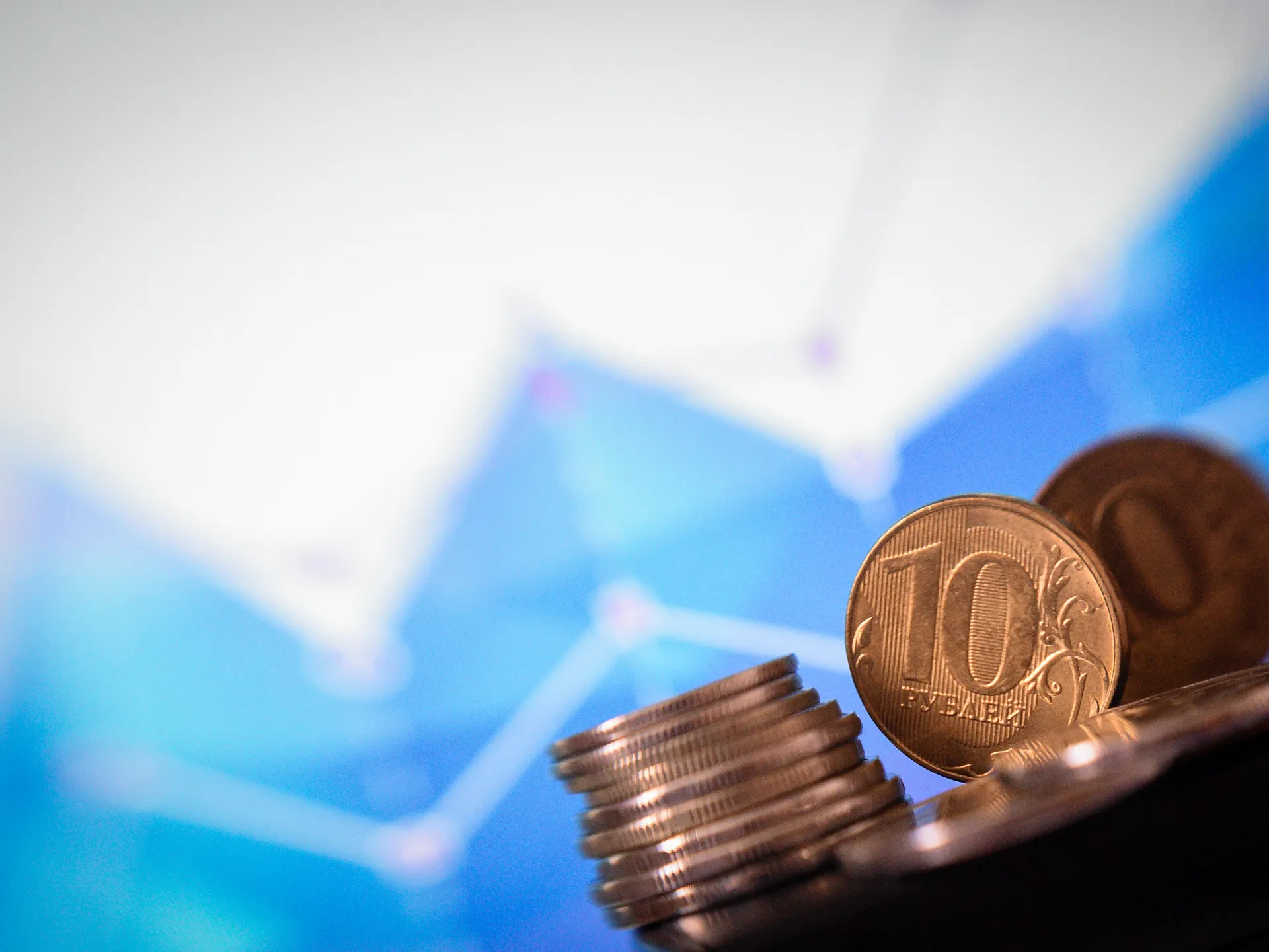 Агрессивнее золота и дороже Nvidia: стоит ли вкладываться в серебро в январе 2026 года и какие налоги придется заплатить