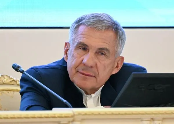 Глава Татарстана Рустам Минниханов
