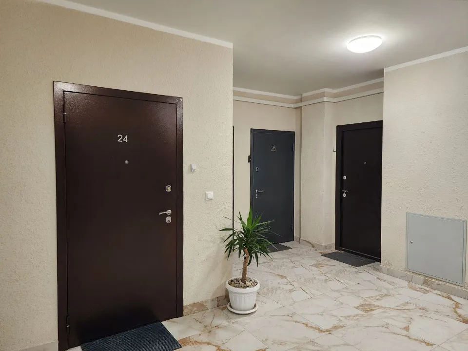 Подъезд, где проживает семья&nbsp;Фото: REGIONS