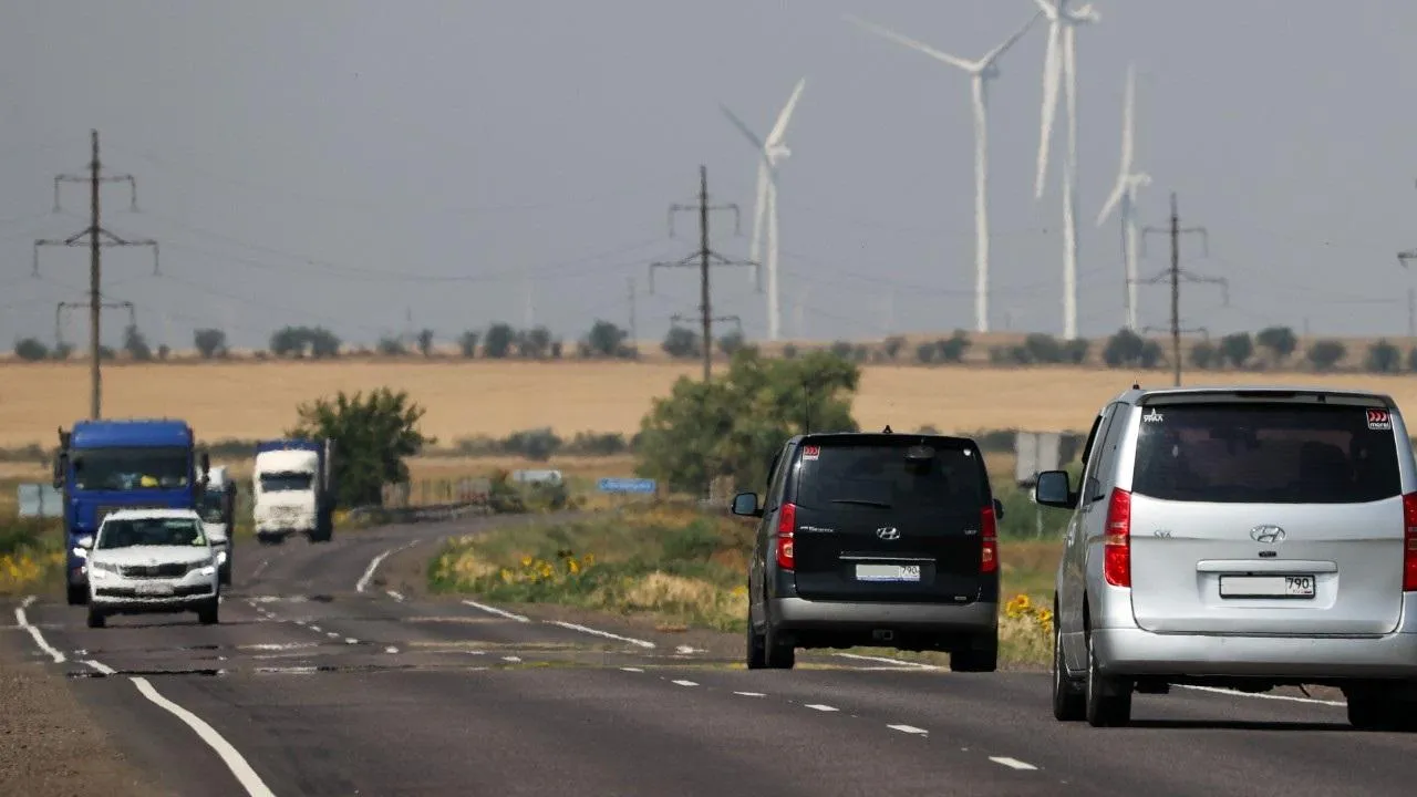 Балицкий рекомендовал не съезжать с сухопутного коридора в Крым