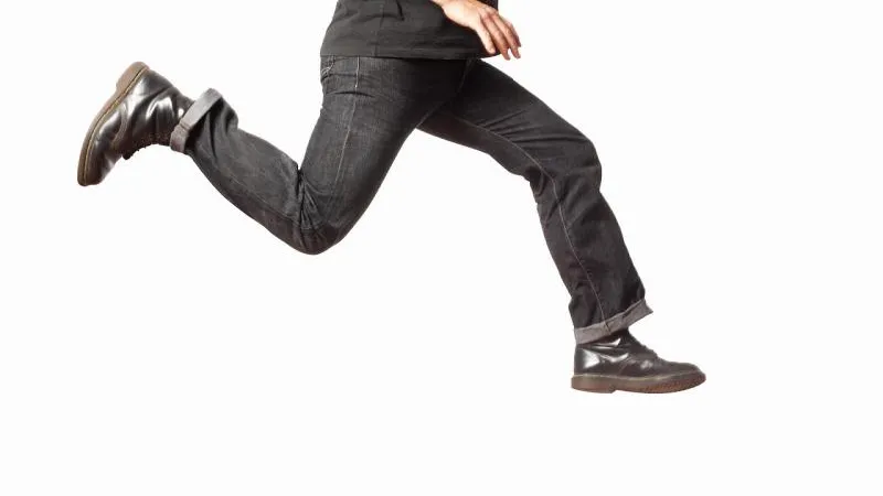 «Акробата», скакавшего по крышам авто в столице, доставили в психдиспансер