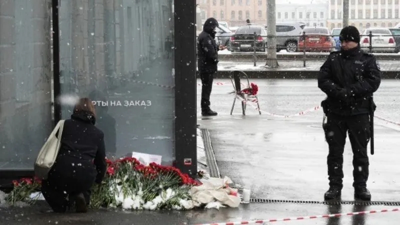 Число пострадавших при взрыве в петербургском баре увеличилось до сорока человек