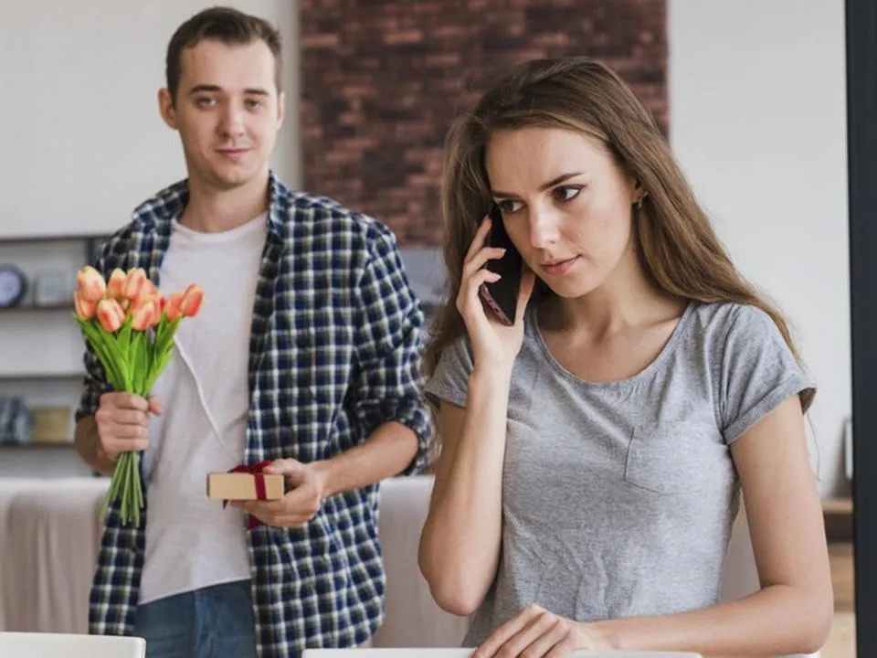 «Девочки не хотят строить отношения»: российские психологи призвали запретить знакомства в Сети