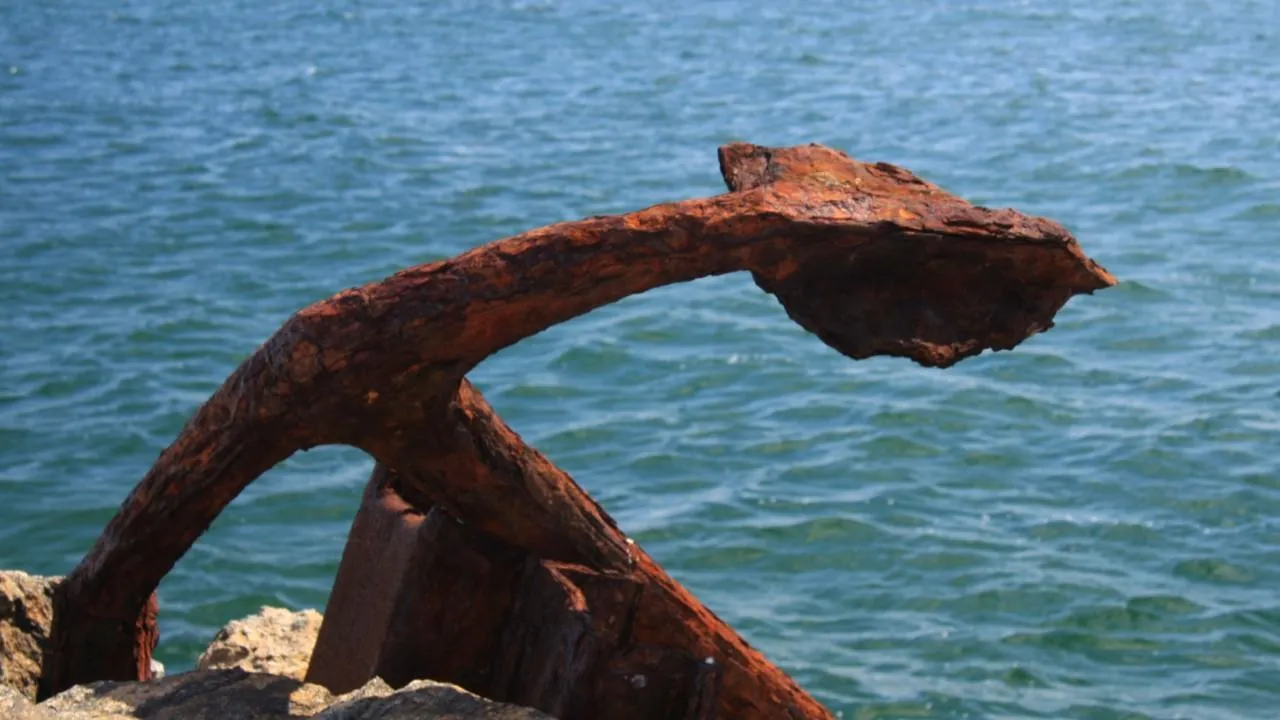 Похожий на якорь предмет подняли с места повреждения Balticconnector