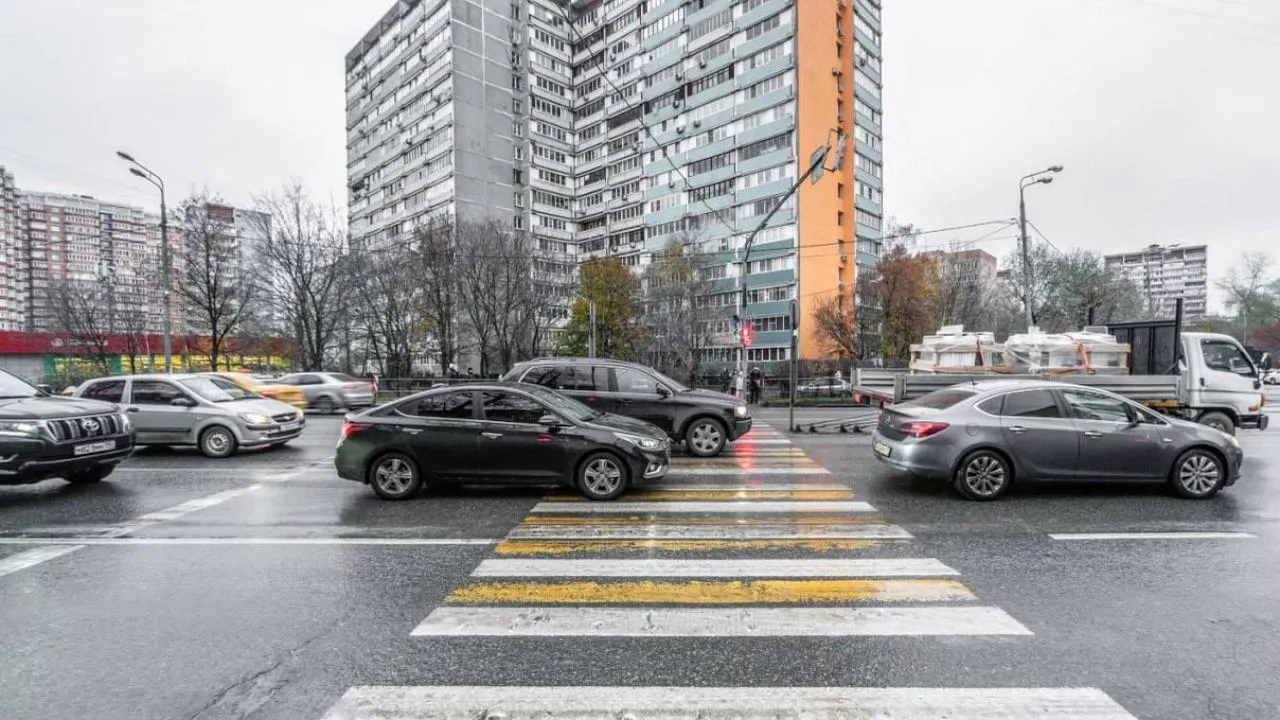Жителям Подмосковья рассказали, когда лучше менять резину