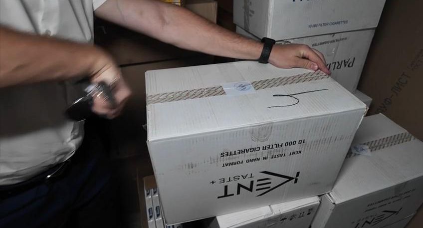 В Крыму пресекли попытку продать почти 29 тысяч пачек немаркированных сигарет