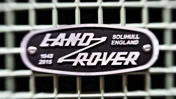 Работника автомойки, угнавшего двухмиллионный Land Rover, задержали в СЗАО