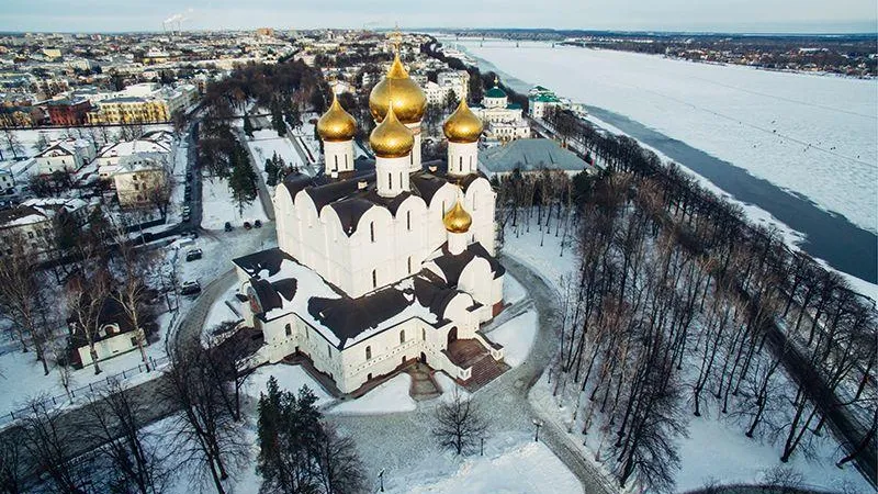 Определены самые популярные туристические направления для новогодних поездок по России